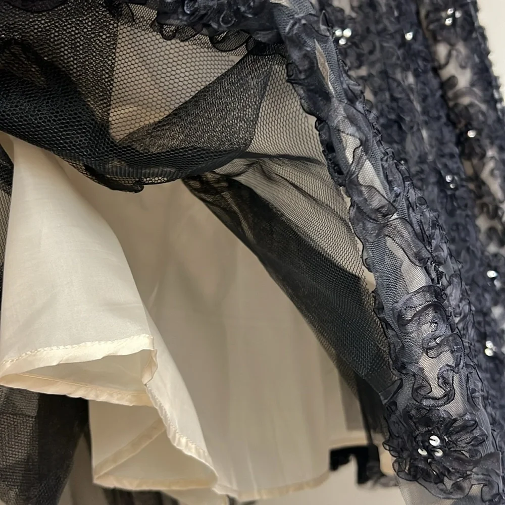Black rosettes A-Line tulle dressy long skirt - Picture 7 of 9